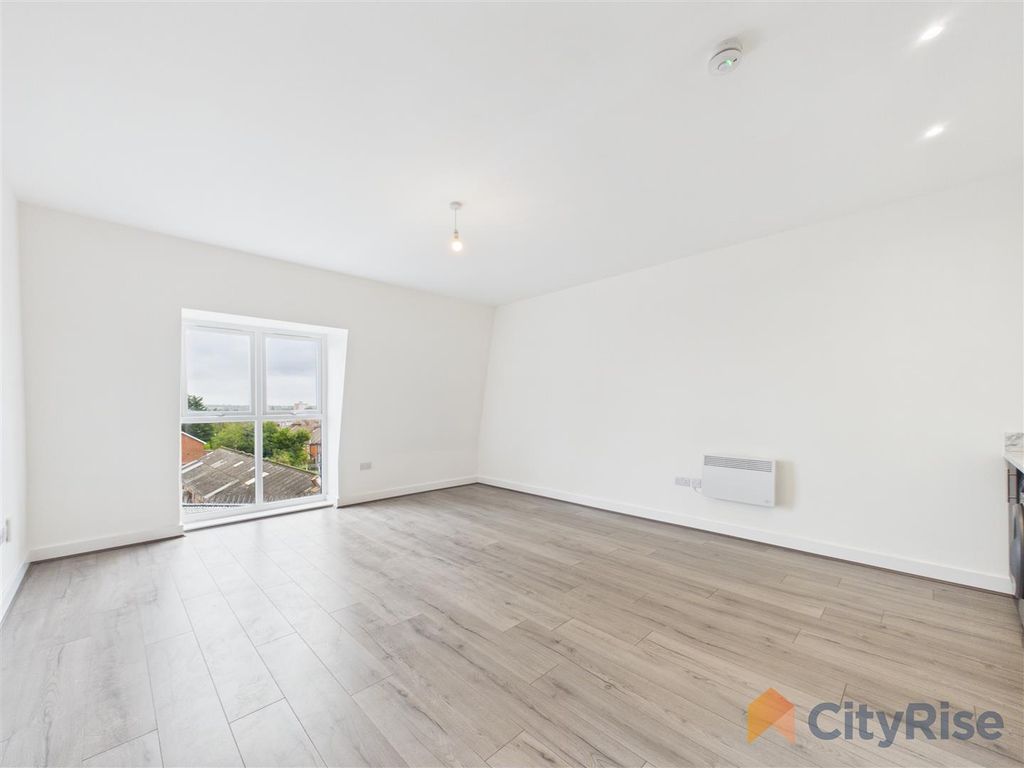 Property photo 3 of 12 Cam02095G0-Pr0254-Still002.Jpg