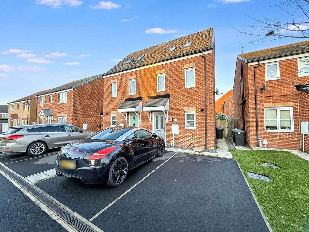 Property photo 1 of 20