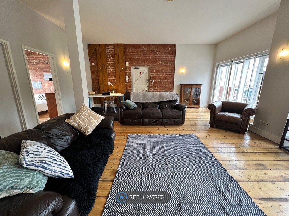 Property photo 3 of 27
