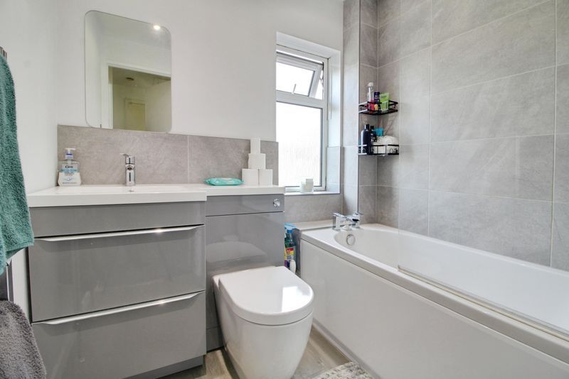 Property photo 2 of 11 Photo 10