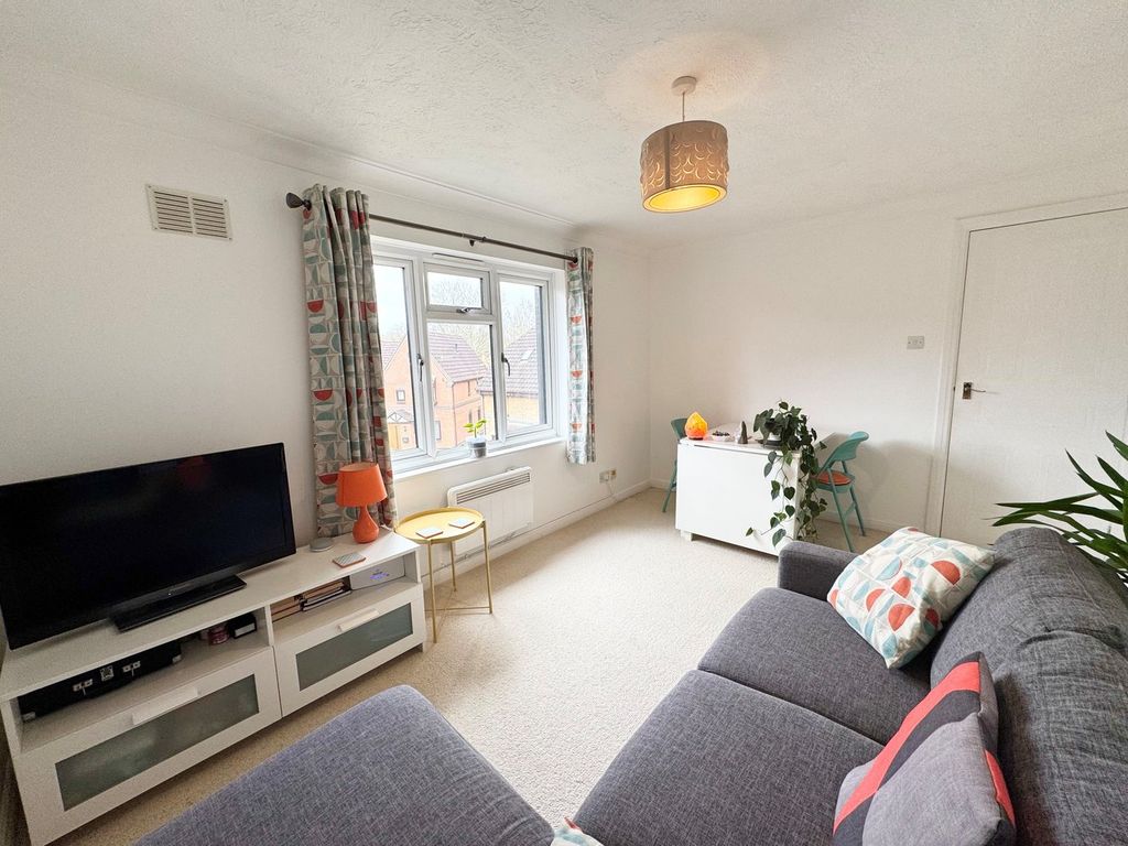 Property photo 2 of 14