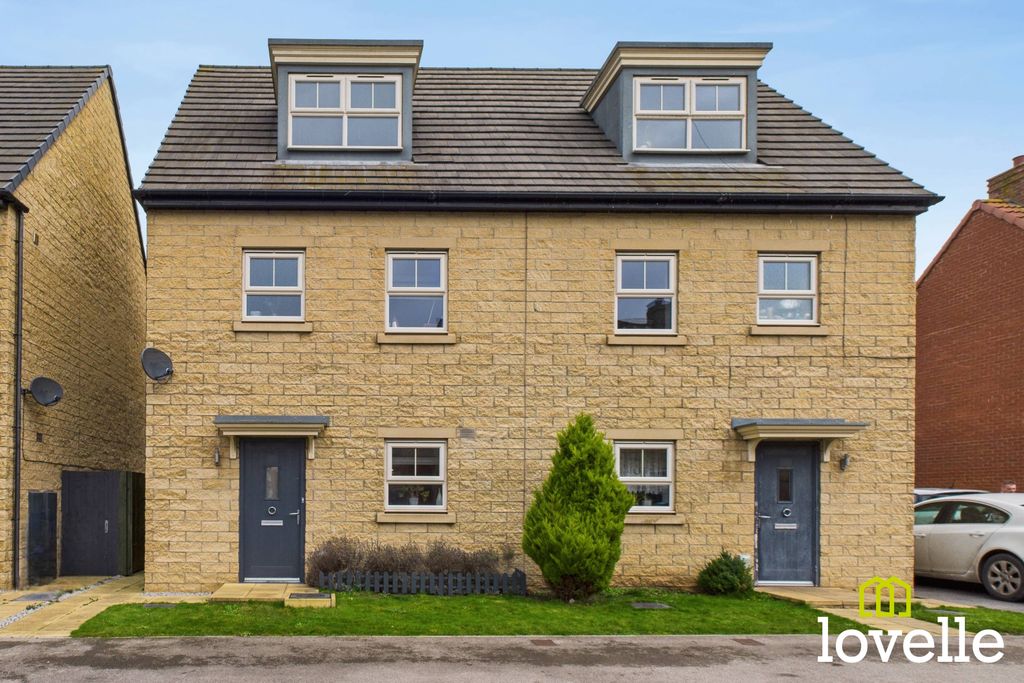 Property photo 1 of 25