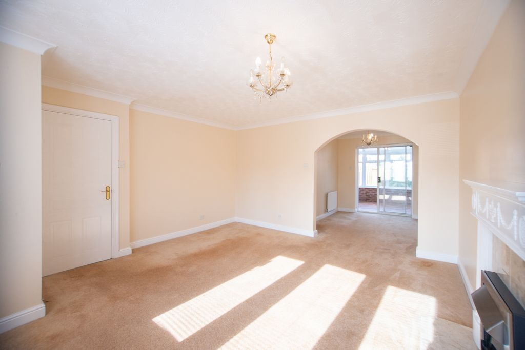 Property photo 3 of 22