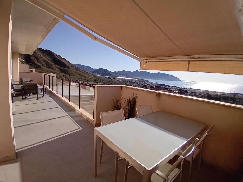 Property photo 3 of 33