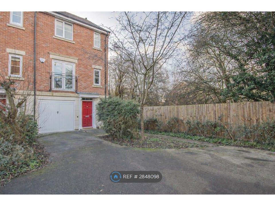 Property photo 2 of 24