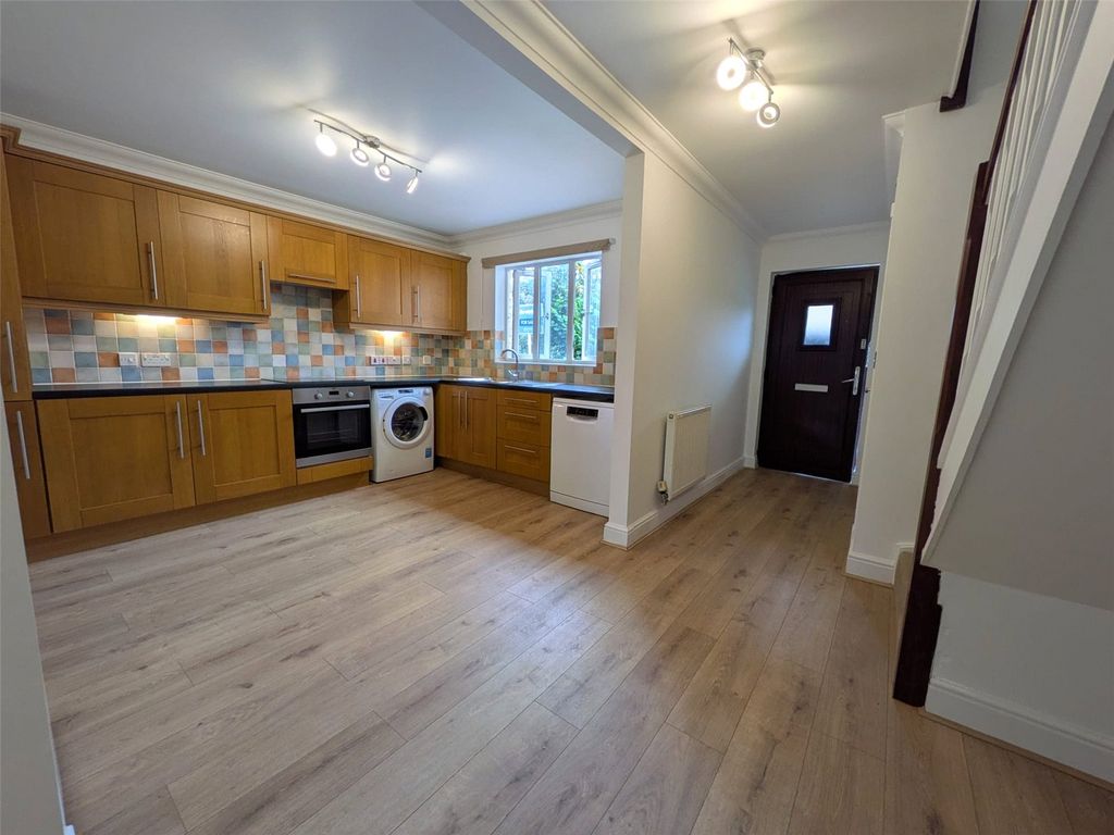 Property photo 2 of 16 Picture No. 03