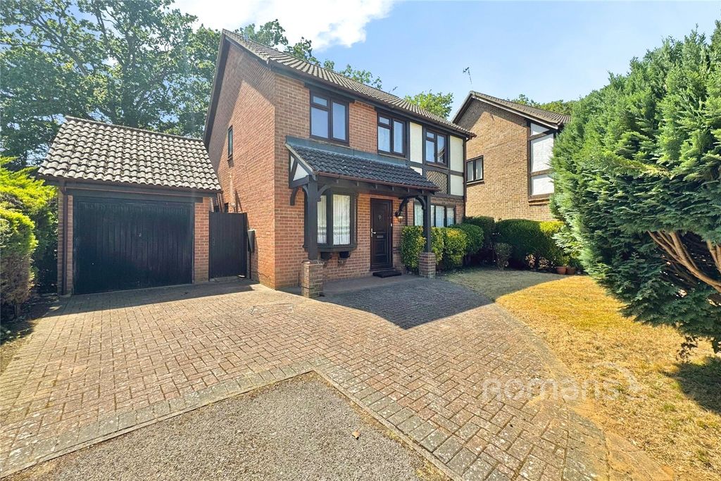 Property photo 1 of 19 Front