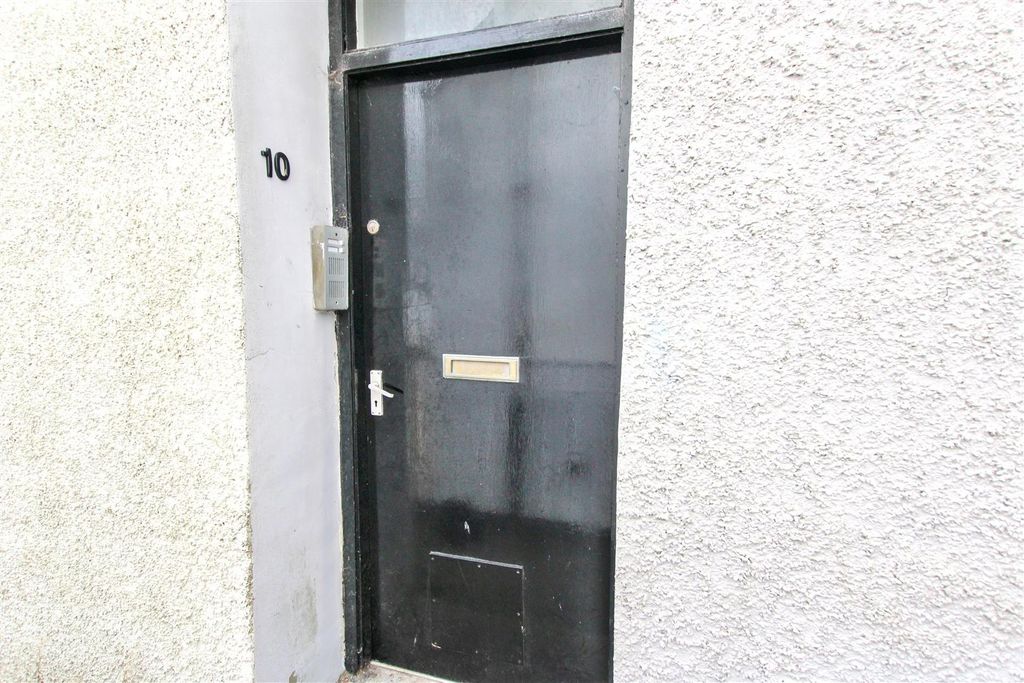 Property photo 2 of 11 2.Jpg