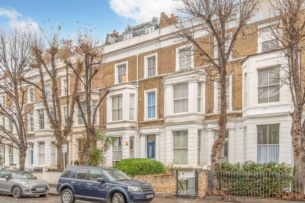 Property photo 3 of 18