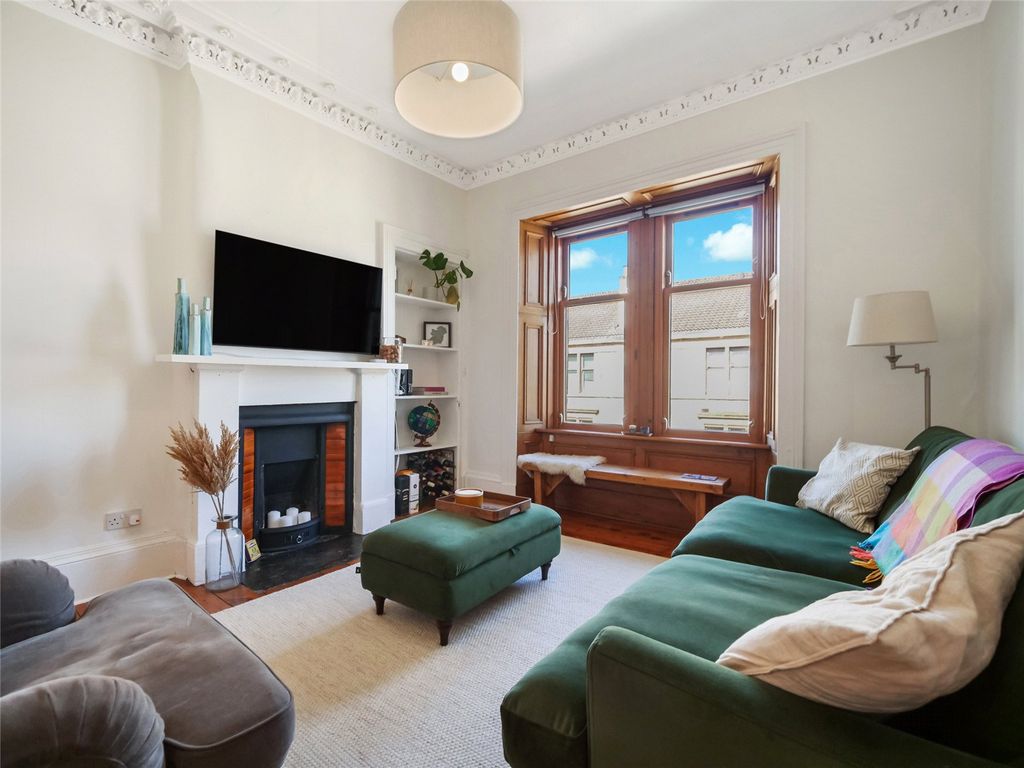 Property photo 2 of 17 Living Room