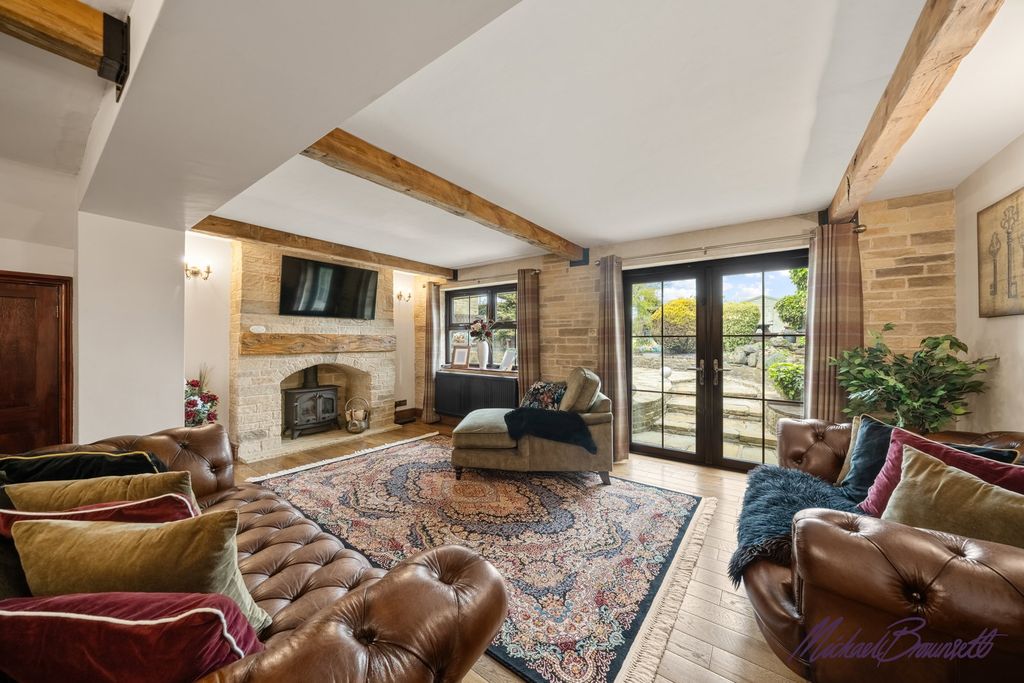 Property photo 3 of 40