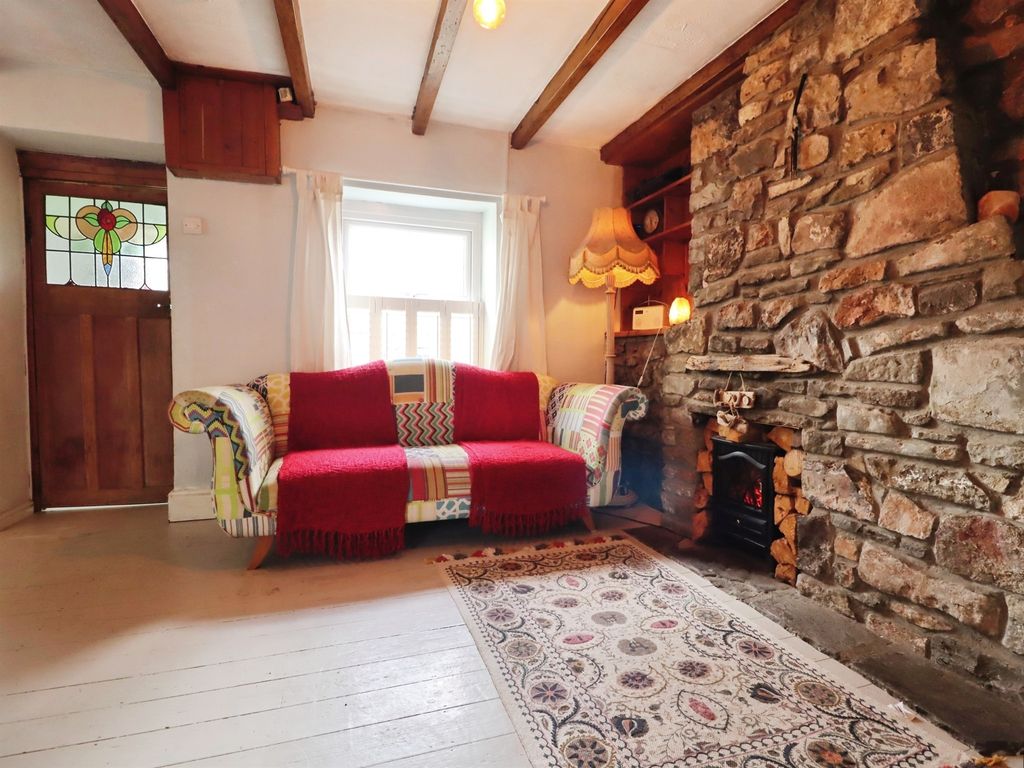 Property photo 3 of 23