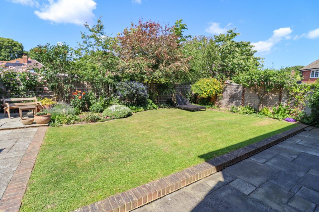 Property photo 2 of 18