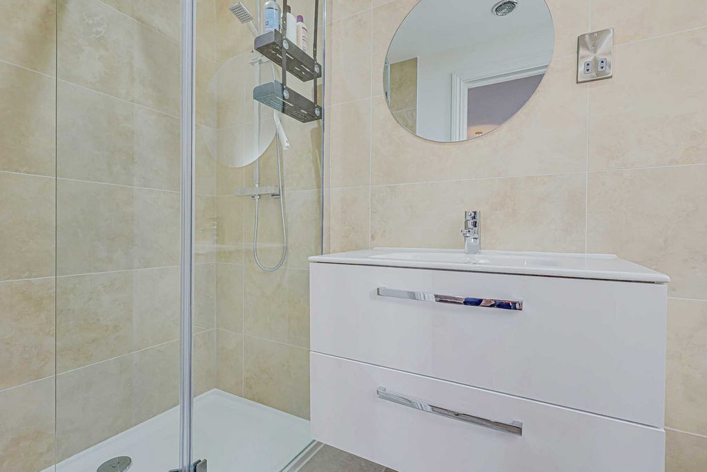 Additional image 26 of 4 bed detached house for saleThundersley Park Road, Benfleet SS7
