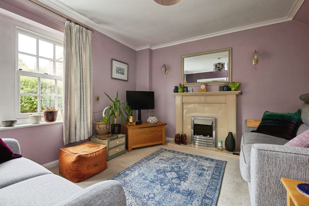 Property photo 2 of 14