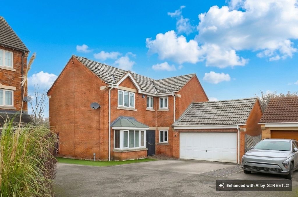 Property photo 1 of 30