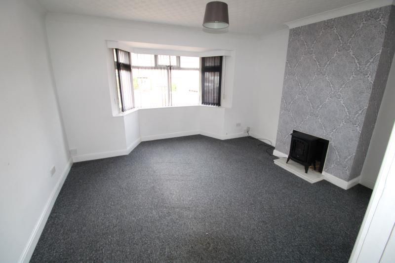 Property photo 2 of 6 Lounge.Jpg