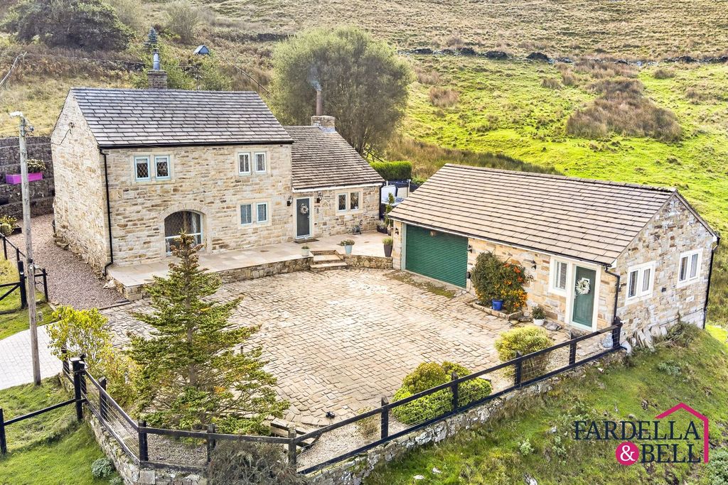 Property photo 1 of 34