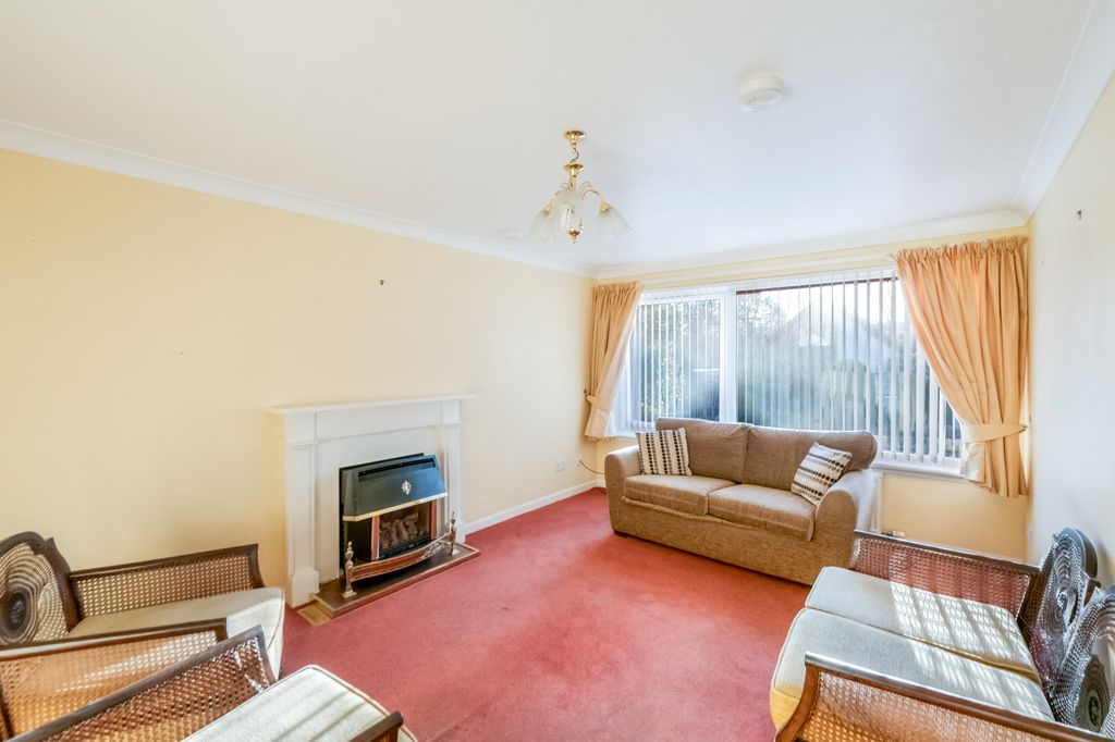 Property photo 2 of 19