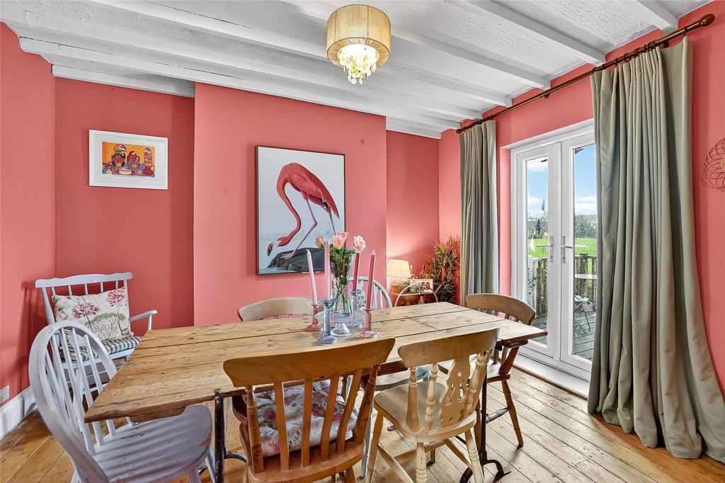 Property photo 2 of 19 Picture No. 29