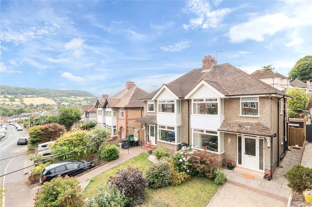 Property photo 1 of 13 Picture No. 02
