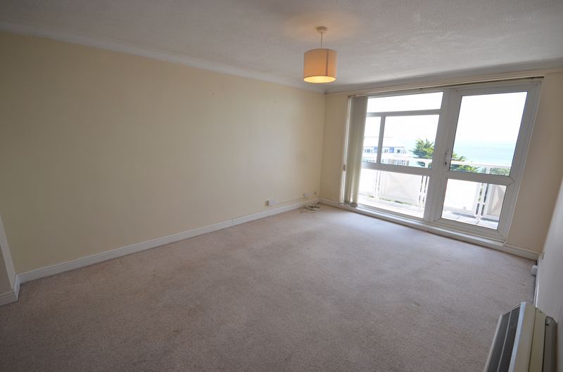 Property photo 3 of 11 Photo 2