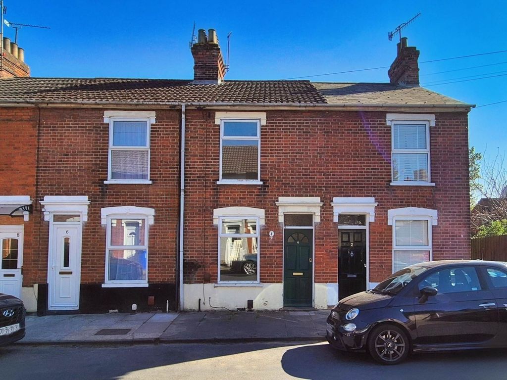 Property photo 2 of 13