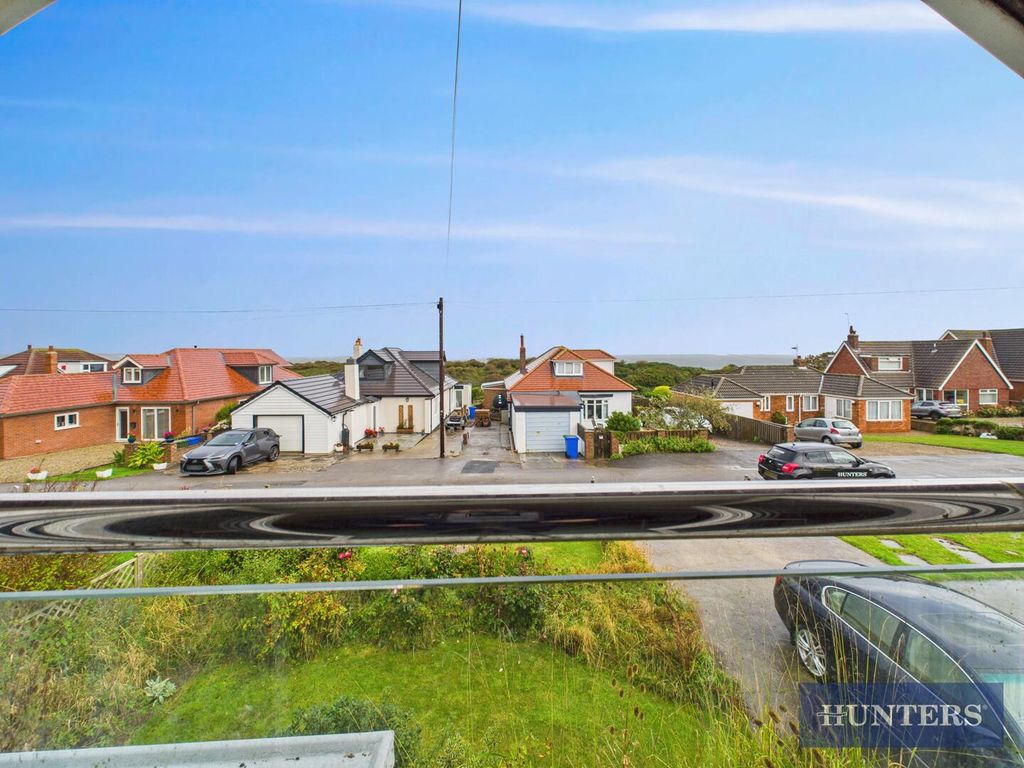 Property photo 3 of 19 Front (Exterior)