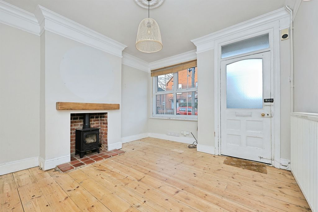 Property photo 3 of 18