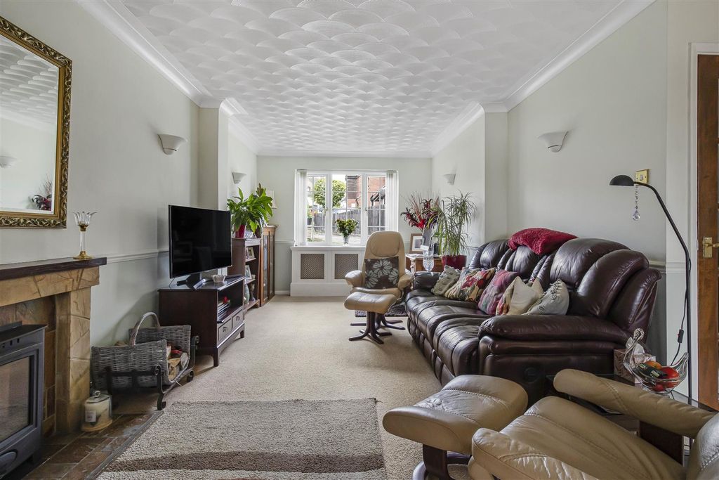 Property photo 2 of 21 21_65270.Jpg