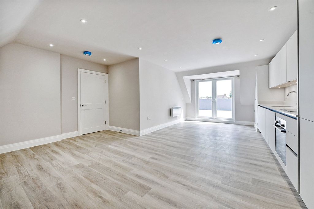 Property photo 3 of 9 Reception Room