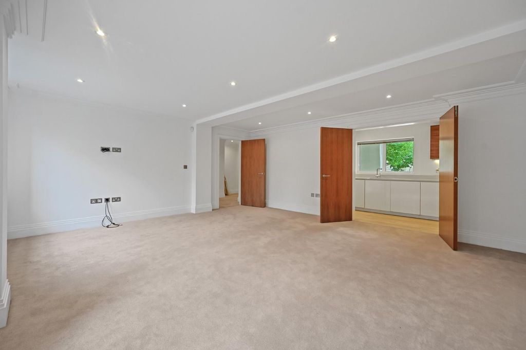 Property photo 3 of 15 Rctec- Flat 1 Havana Drive- Reception 3 (1).Jpg