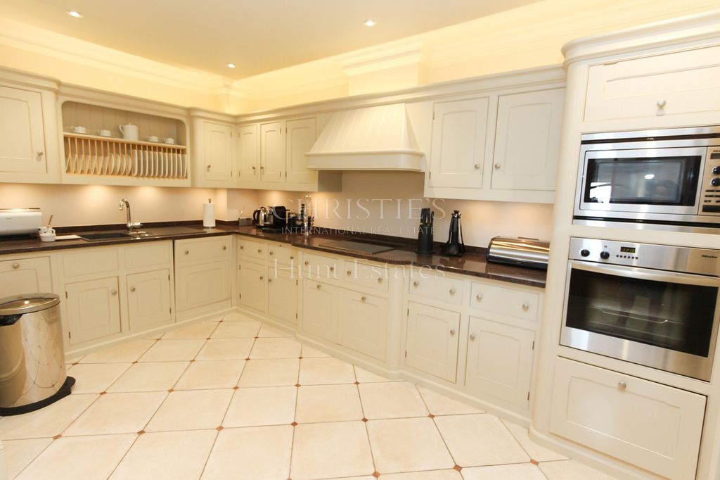 Property photo 3 of 17 Not Specified
