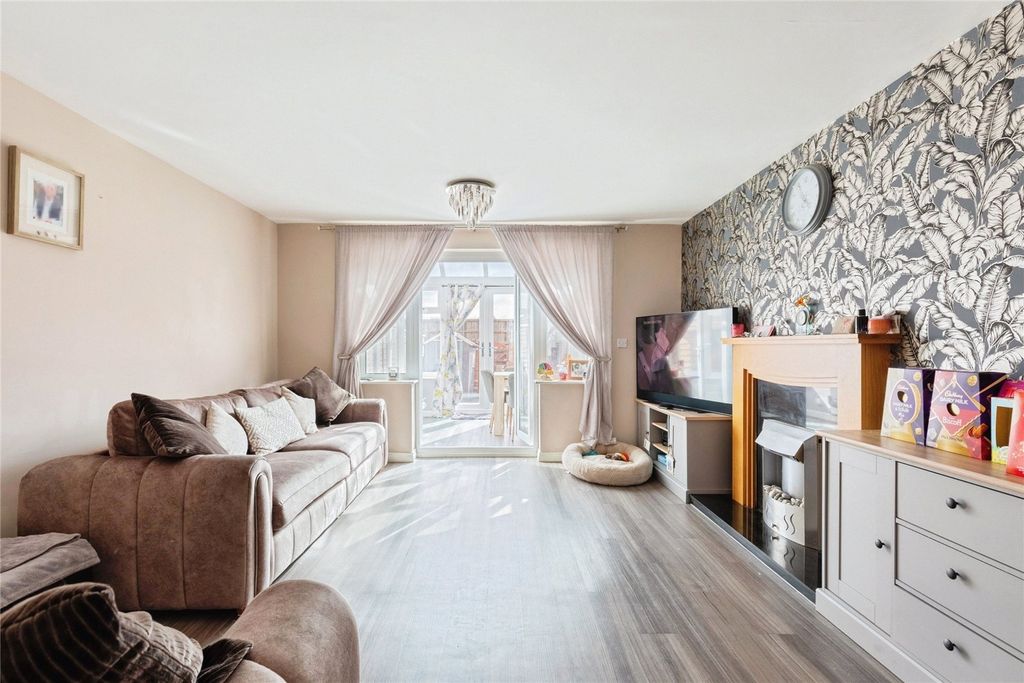 Property photo 2 of 23 Picture No. 01