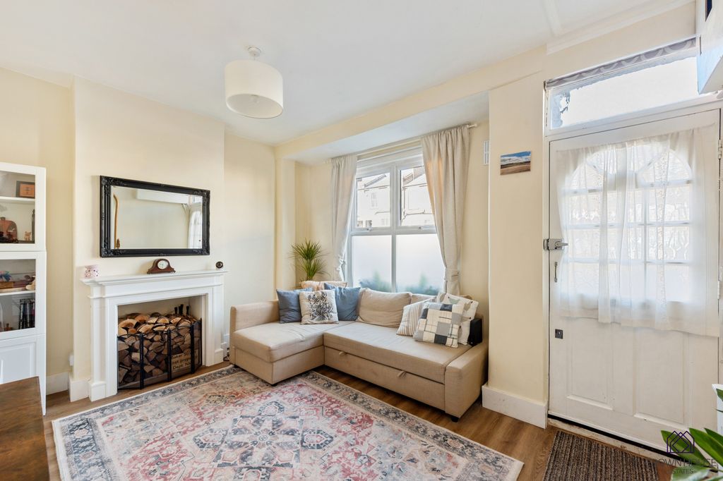 Property photo 1 of 26