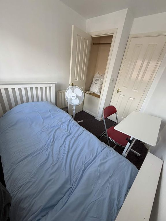 Property photo 2 of 6