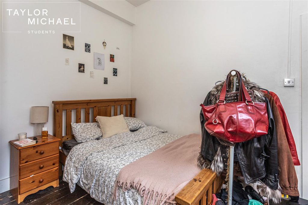 Additional image 8 of 6 bed maisonette to rentLewes Road, Brighton BN2