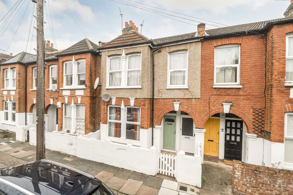 Property photo 1 of 7