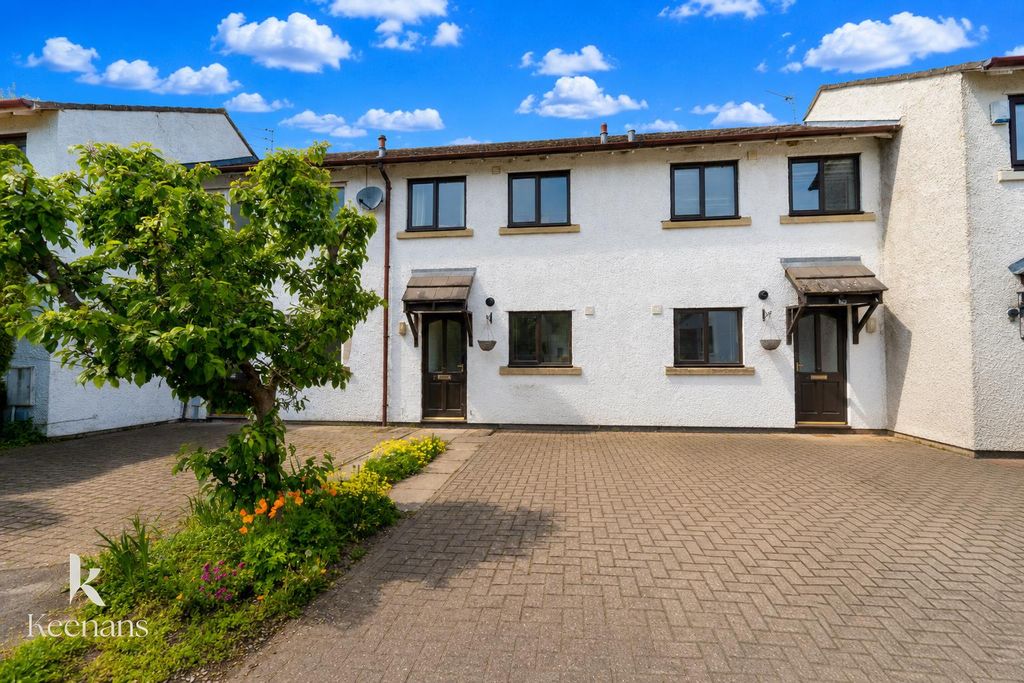 Property photo 1 of 19 Kirkmoor Close (1).Png