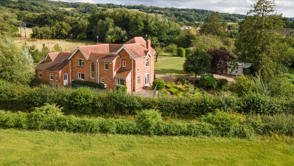 Property photo 3 of 35 Image