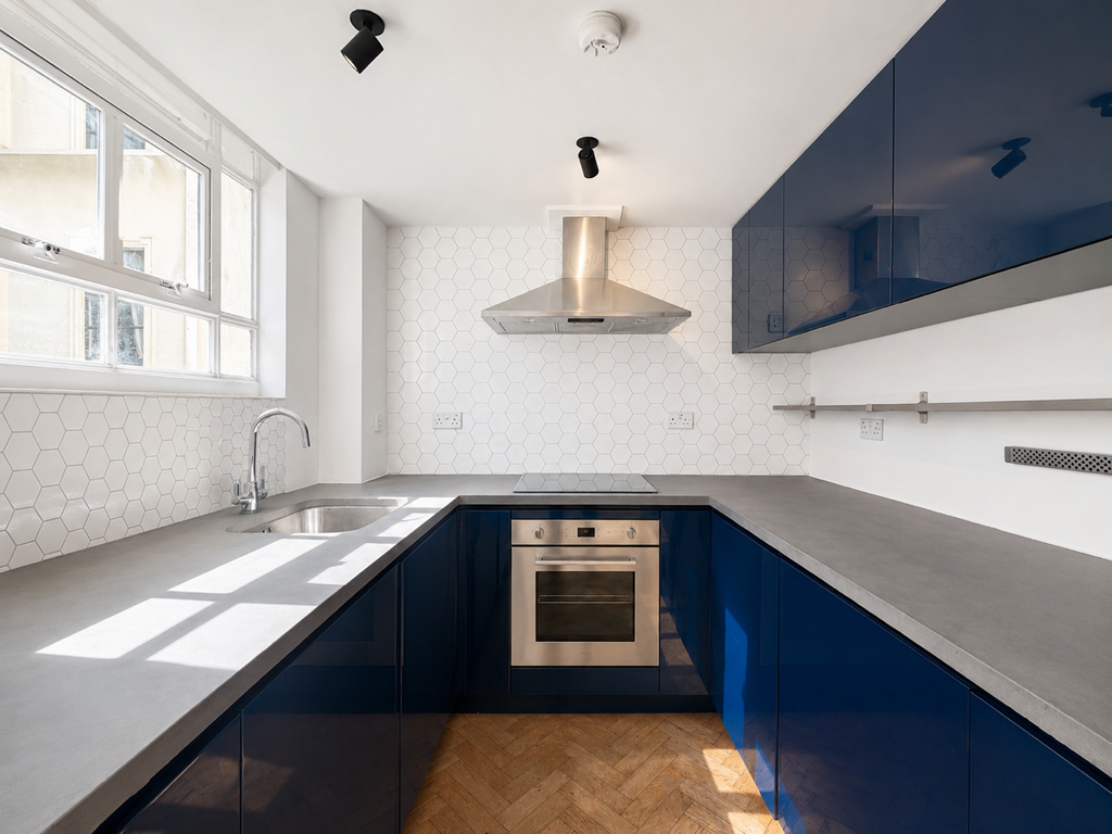 Property photo 3 of 17 Beaux Arts