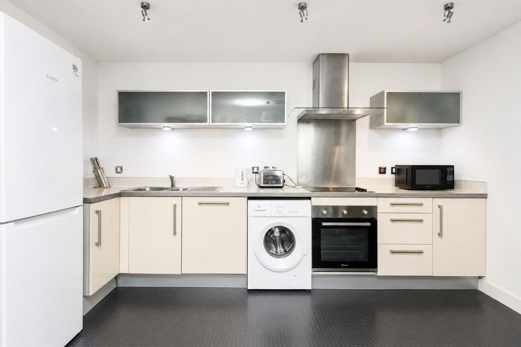 Property photo 1 of 15 3.Png