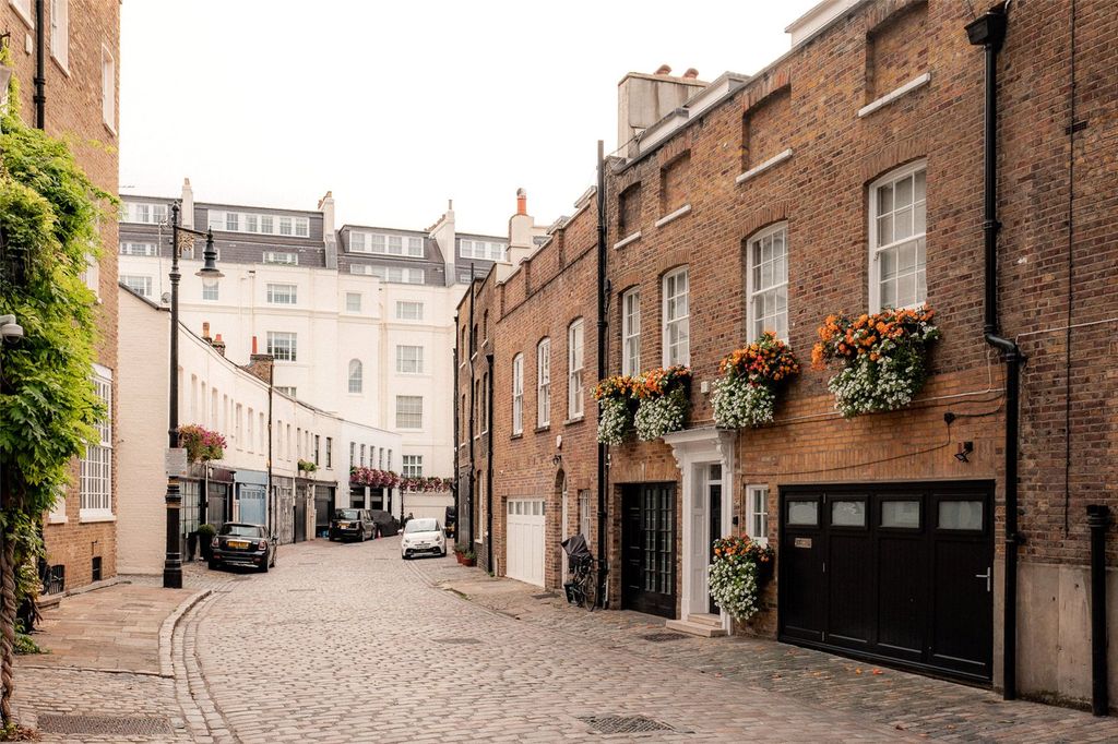 Property photo 2 of 12 Picture 2