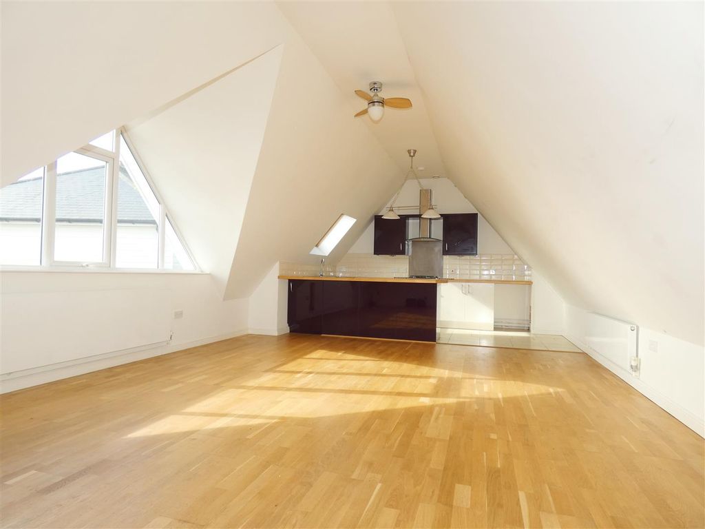 Property photo 2 of 9 Picture 2