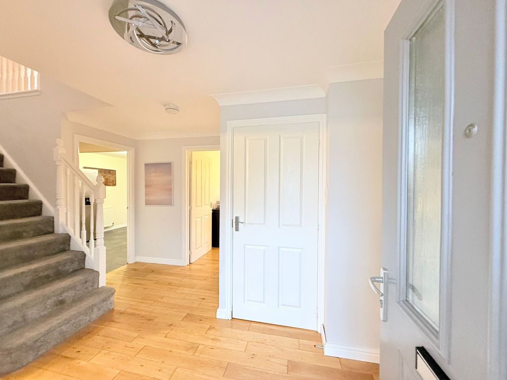 Property photo 2 of 40