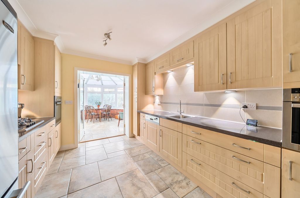 Property photo 3 of 23 1342200-21-68A742A14259A
