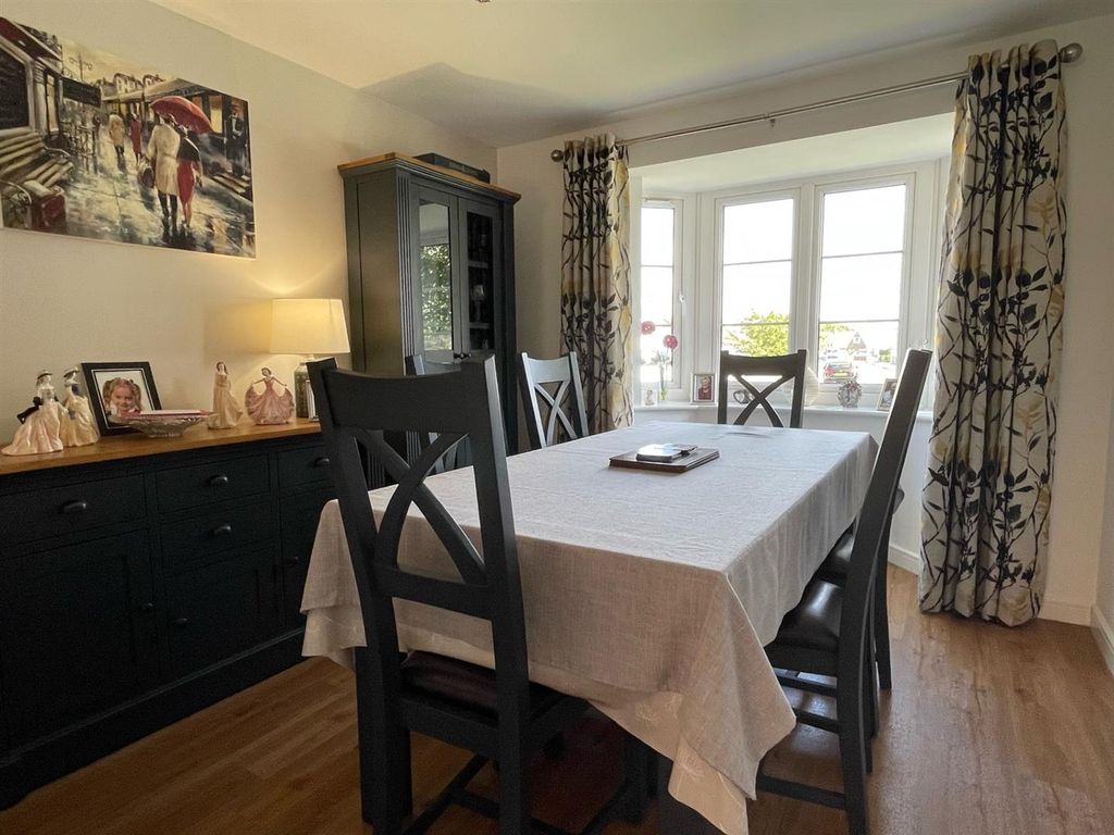 Property photo 3 of 27 Dining.Jpg