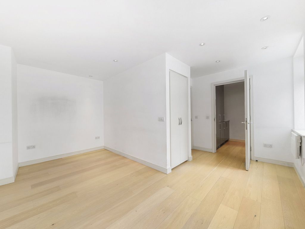 Property photo 3 of 10 Marshall St