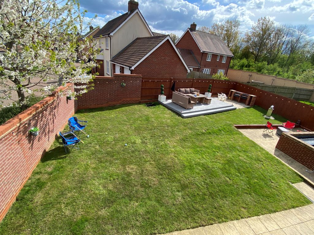 Property photo 3 of 19