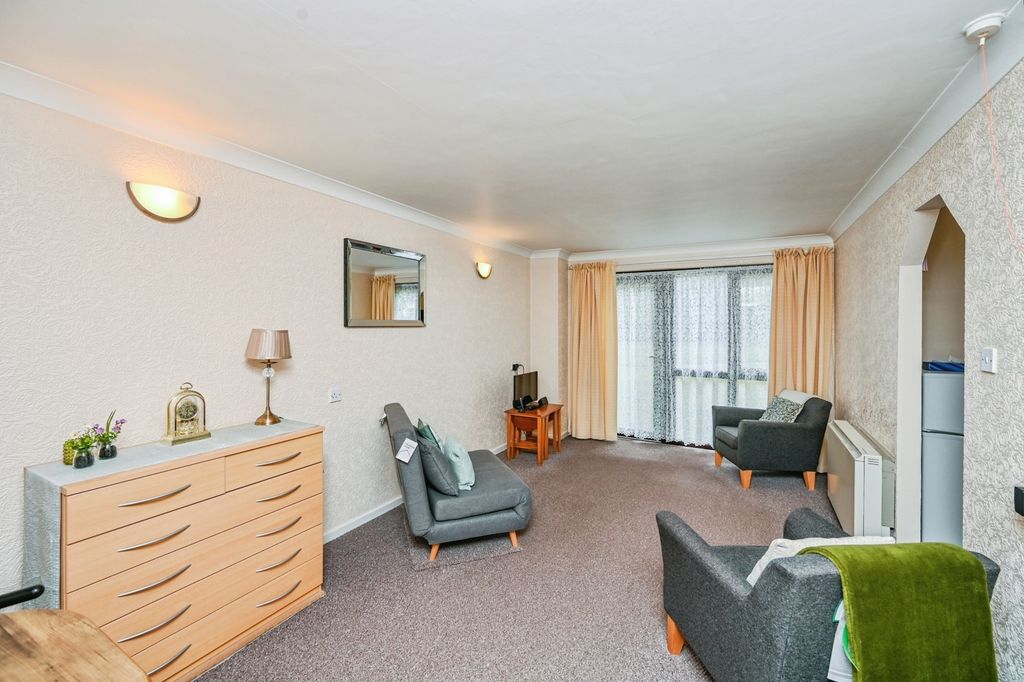 Property photo 3 of 13 Pbox-Img.Jpg